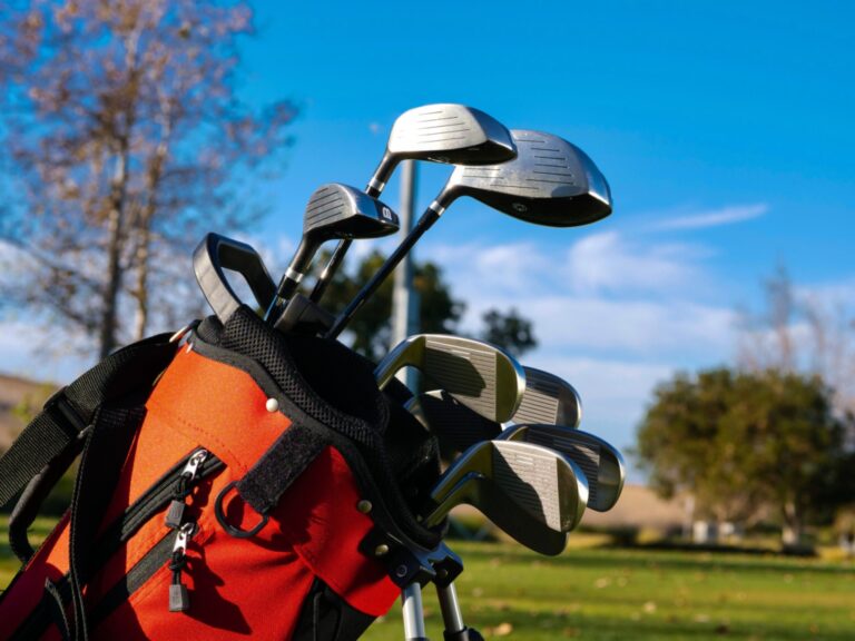 4 Best Hybrid Golf Clubs For Seniors To Buy In 2024