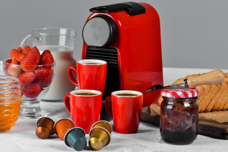 4 Best Coffee Makers for Seniors 2024– Review